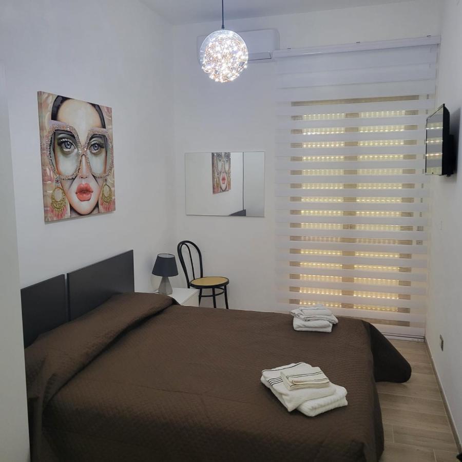 B&B Dei Sogni In Centro, Con Facilita Di Parcheggio Cosenza Buitenkant foto