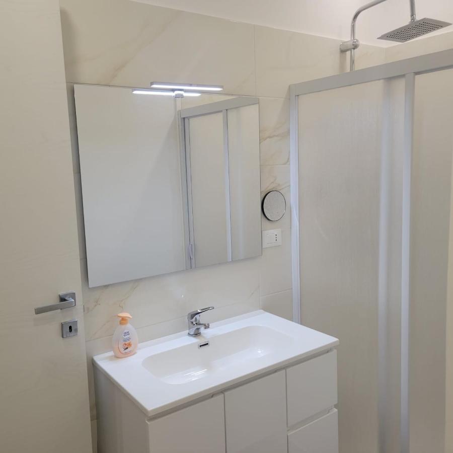 B&B Dei Sogni In Centro, Con Facilita Di Parcheggio Cosenza Buitenkant foto